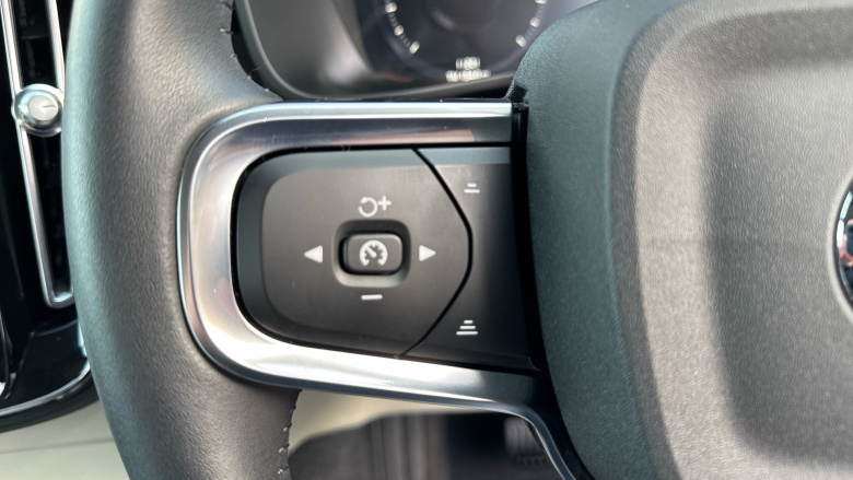 Volvo Xc40 1.5 T3 [163] Inscription Pro 5dr Geartronic Petrol Estate